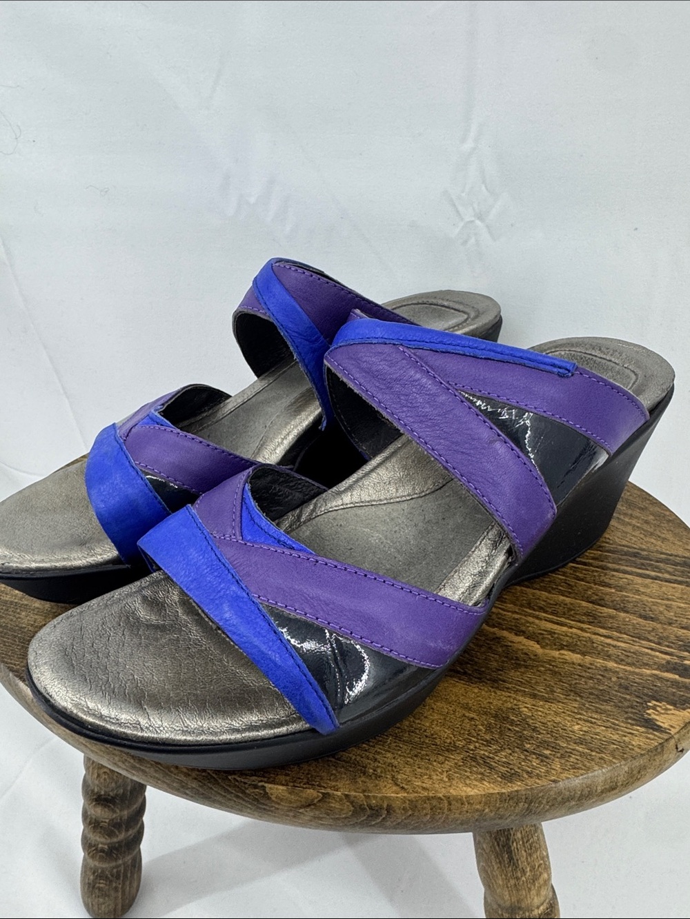 Naot Womens Siren Leather Strappy Wedge Sandals in Purple & Blue, sz 37